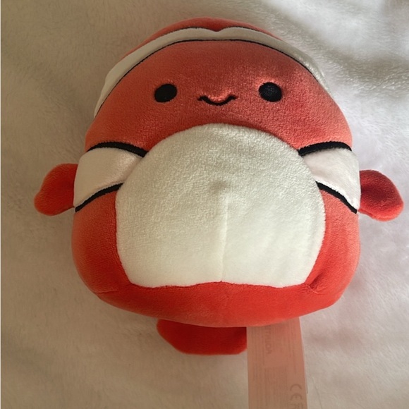 Bundle of 8 6” squishmellows :) Sea themed - Picture 2 of 9